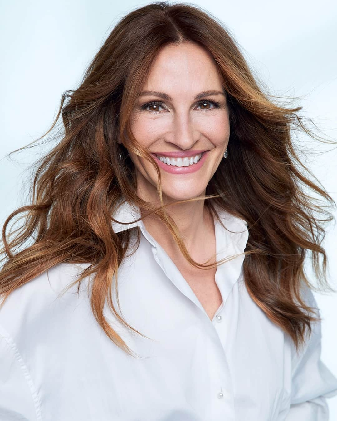 Lancôme Officialさんのインスタグラム写真 - (Lancôme OfficialInstagram)「To our dearest @juliaroberts: happy birthday from your Lancôme family! Thank you for radiating happiness, joy and elegance in everything you do.  #Lancome #LancomexJulia #JuliaRoberts」10月29日 0時00分 - lancomeofficial