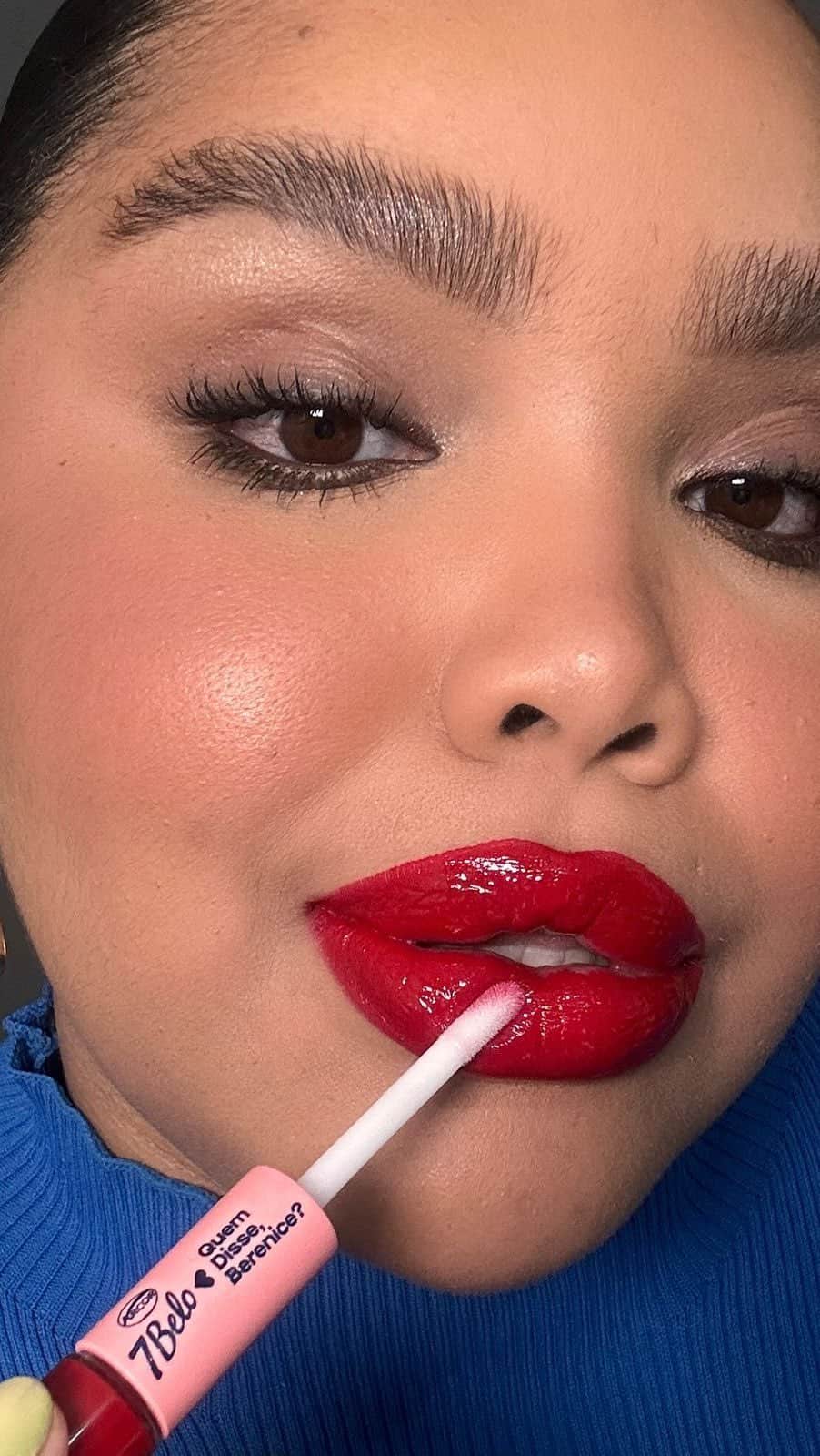 quem disse, berenice?のインスタグラム：「aiii que saudade que eu tavaaa 😩❤️ a @quemdisseberenice voltou com os duos gloss 7 Belo agora com 2 novas cores belíssimaaaaas, claro que com aquele cheirinho de 7 belo 🗣️🗣️🗣️ #QDBCom7Belo   | publi」