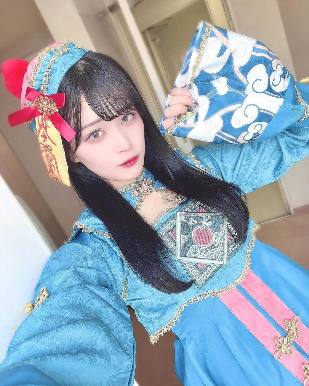 田北香世子のインスタグラム：「勅命陏身保命🧟  #キョンシー #コスプレ #アイドル #ハロウィンコスプレ #キョンシーコスプレ」