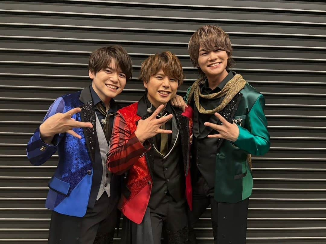 内田雄馬さんのインスタグラム写真 - (内田雄馬Instagram)「顔似てんな #sideM #8th #ありがとうございました  #鬼ほどたのしかた #ドラマチックスターズ #薫達とも８年のお付き合い #嬉しいね #315プロ #明日も楽しんで #おやすみなさい」10月29日 0時22分 - i_am_yumauchida