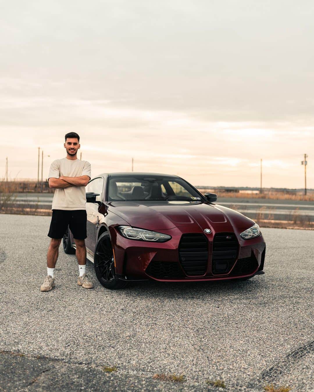 BMWのインスタグラム：「A powered stance 🏁 #BMWRepost @yaboibakalli   The BMW M4 Competition Coupé & the BMW M3 Competition M xDrive Sedan.  #THEM4 #THEM3 #BMWM #BMW  __ BMW M3 Competition M xDrive Sedan: Combined fuel consumption: 10.1–10.0 l/100 km. Combined CO2 emissions: 230–228 g/km.   BMW M4 Competition Coupé: Combined fuel consumption: 9.8 l/100 km. Combined CO2 emissions: 224–223 g/km. All data according to WLTP. Further info: www.bmw.com/disclaimer」