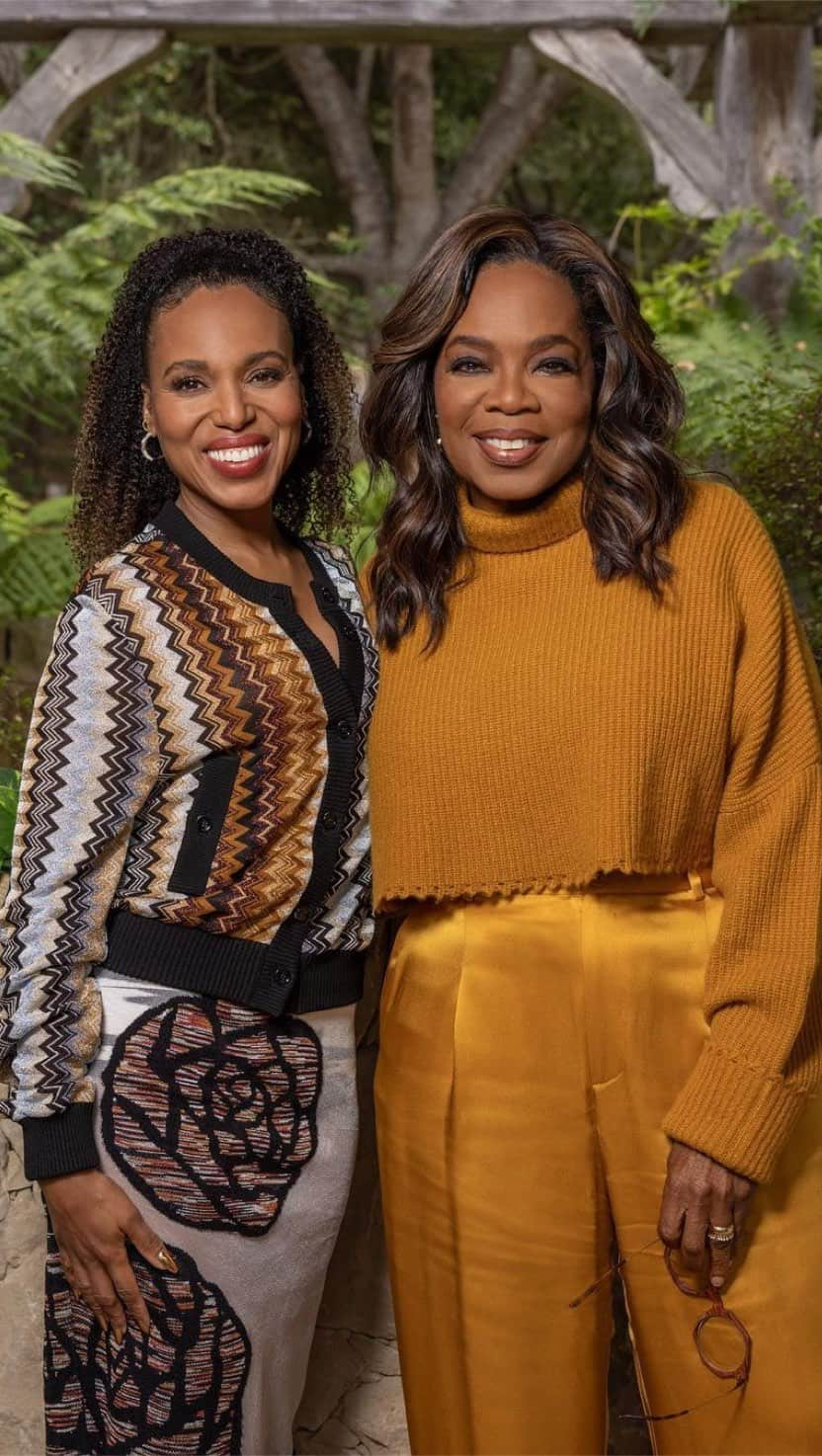 ケリー・ワシントンのインスタグラム：「Tune in TONIGHT! I love you @oprah ❤ 😂 #ThickerthanWater」