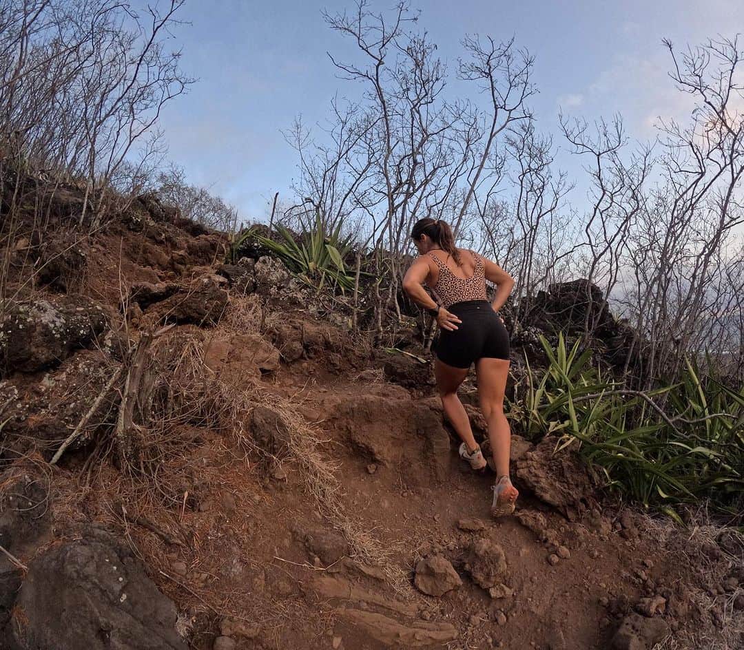 ジョアン・ディファイさんのインスタグラム写真 - (ジョアン・ディファイInstagram)「Back on the rock for a little while 🙌🏾✨😛 #trail #trailrunning #GoPro #GoProHERO12」10月29日 1時01分 - johannedefay