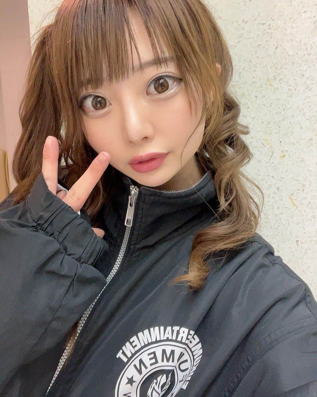 杏ちゃむのインスタグラム：「ツバサさん、しゃあさん、矢野さんが相手でめっちゃ 勉強になったー！！  勝利で大阪を納めました♡カンパーイ！ あと少しでタイトルマッチ！勢いに乗ります！」