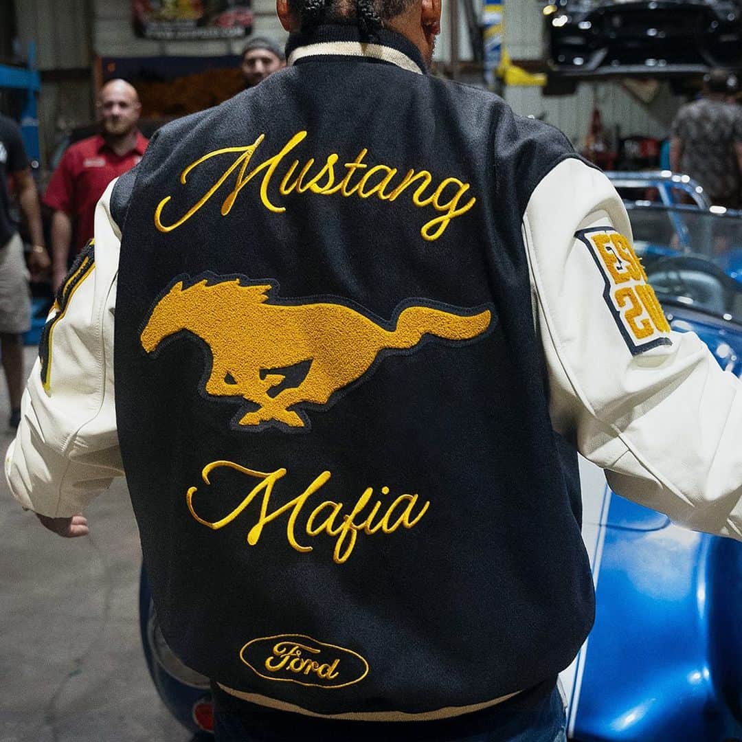 Fordのインスタグラム：「A story told stitch by stitch with a Settlemier’s “Founder’s Jacket” – a gift to the founding member of Mustang Mafia, Bert G.   Watch Episode 1 of “Welcome To The Club” at link in bio.」