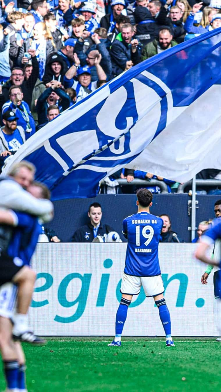 ケナン・カラマンのインスタグラム：「Good to be back with a goal ⚽️💪」