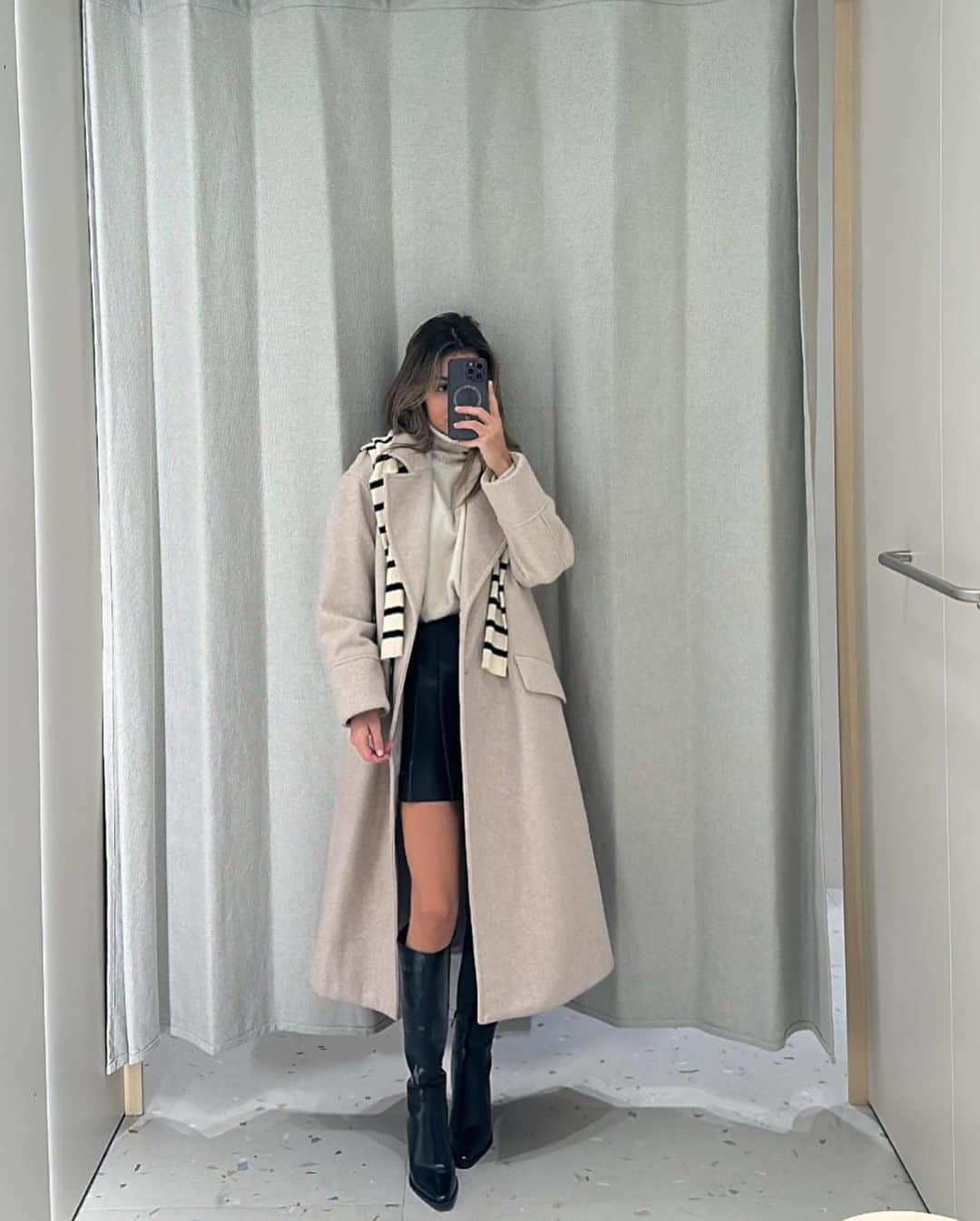 Stradivariusのインスタグラム：「Valentina’s FAVs✨#stradilooks #stradivarius」