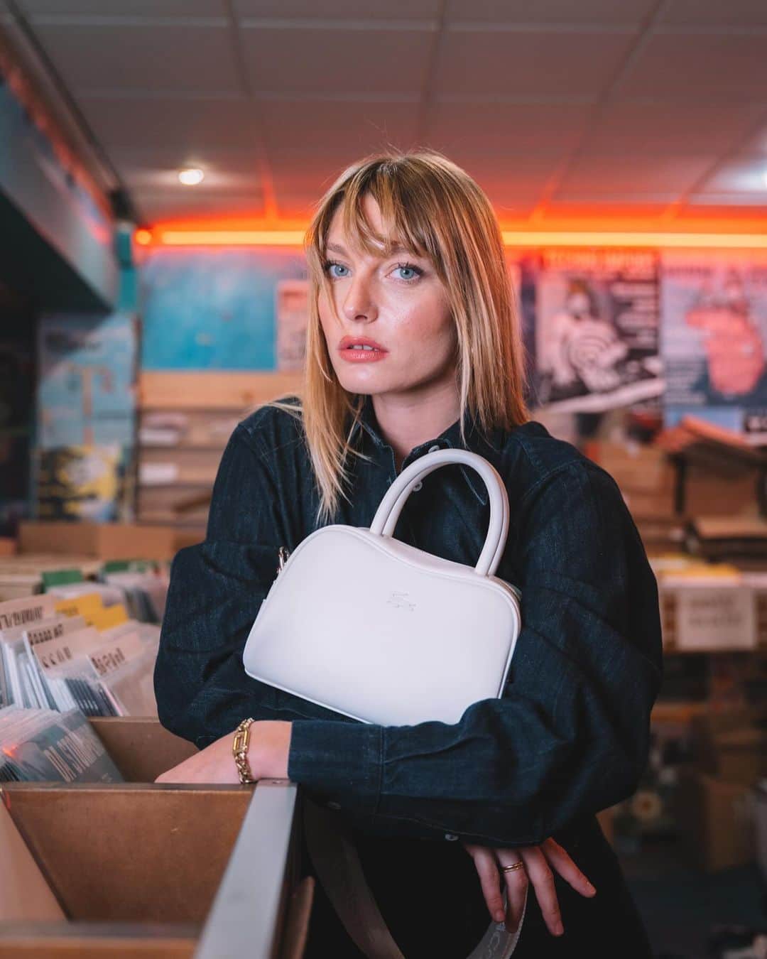 Lacosteさんのインスタグラム写真 - (LacosteInstagram)「Parisian journey with @janiiiiiie and her #LacosteLora handbag. The perfect blend of sporty design and feminine style ✨🐊」10月29日 1時10分 - lacoste