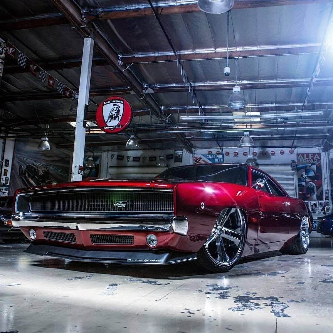 Classics Dailyのインスタグラム：「Three days left until SEMA! In 2017 we unveiled this car by @poweredbyjohan 👆😱 This year @viciousstang 2.0 will blow your minds🤯 #ctek #sema #sema2024 #dodgecharger @semashow」
