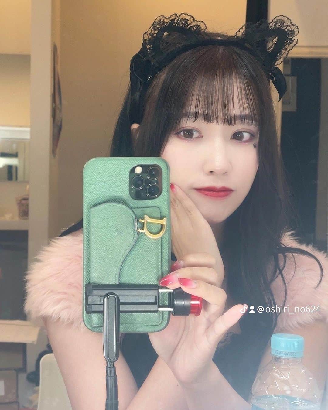 璃乃のインスタグラム：「えっちなネコさん🐱🩵   #巨乳美女 #アイドル #グラビア #グラビアアイドル #idol #日本 #偶像 #japan #japanesegirl #follow #followme #セルカ #映え #メイク #ヘアアレンジ #韓国ヘア #かわいい #snidel #grail #プチプラコーデ #グレイル #usagionline #instagram #instagood #猫 #コスプレ #ハロウィンコスプレ #ハロウィン #halloween #ビジョビ」