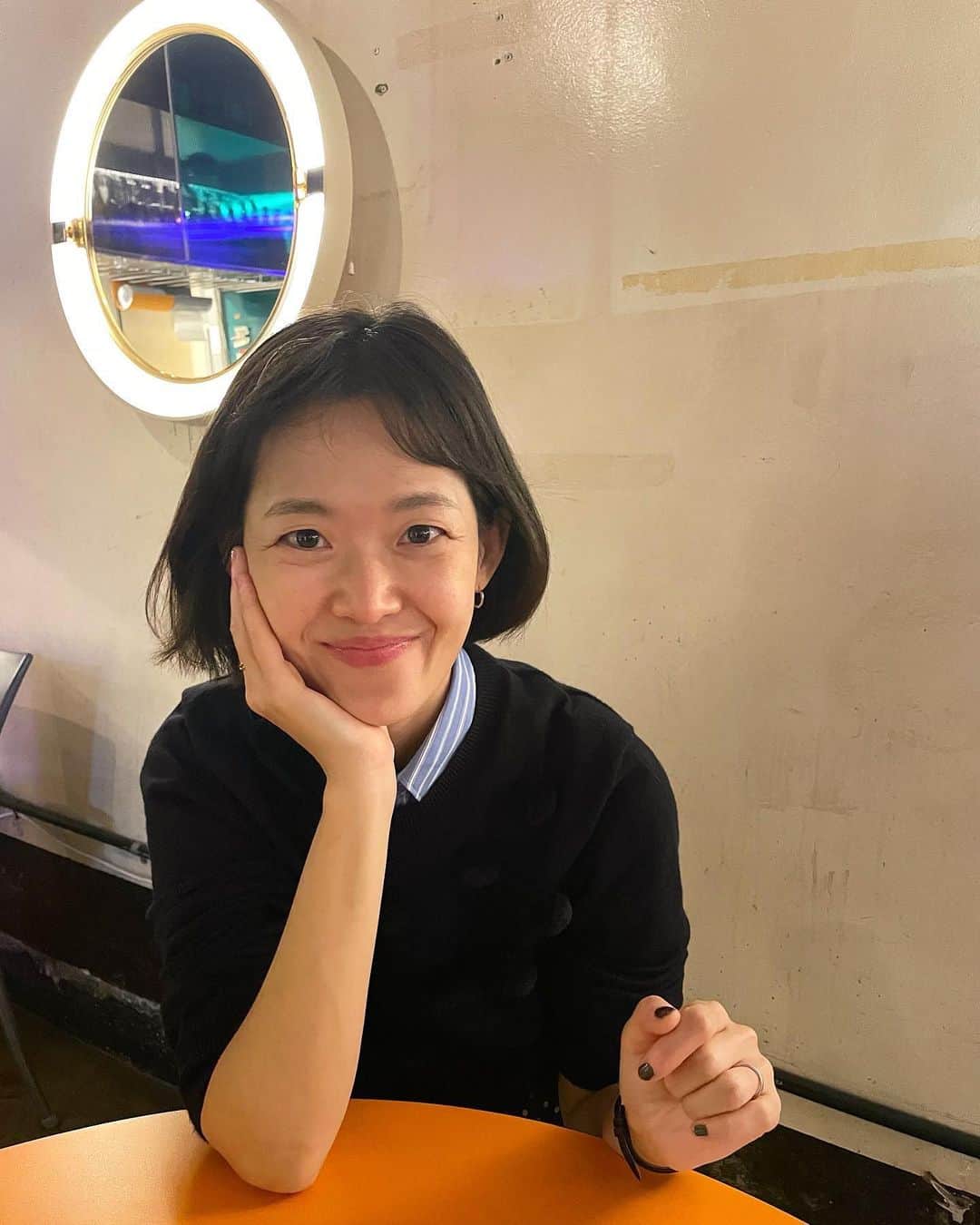 のインスタグラム：「Our own Saturday night 💙」