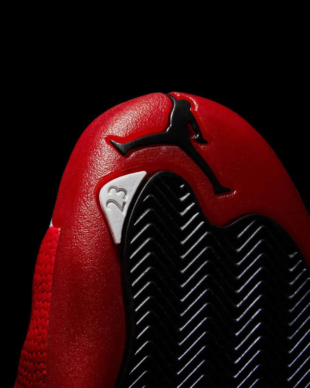 Flight Clubさんのインスタグラム写真 - (Flight ClubInstagram)「On top. The Air Jordan 12 Retro ‘Cherry’ marks the return of an OG, bringing back MJ’s sneaker of choice during the 1996-97 NBA season. The 2023 release holds true to the original, donning a crisp white tumbled leather base with Varsity Red hits over a textured mudguard. Classic Jumpman and ‘23’ branding accent the tongue, outsole and heel. Zoom Air cushioning endures underfoot.」10月29日 4時02分 - flightclub