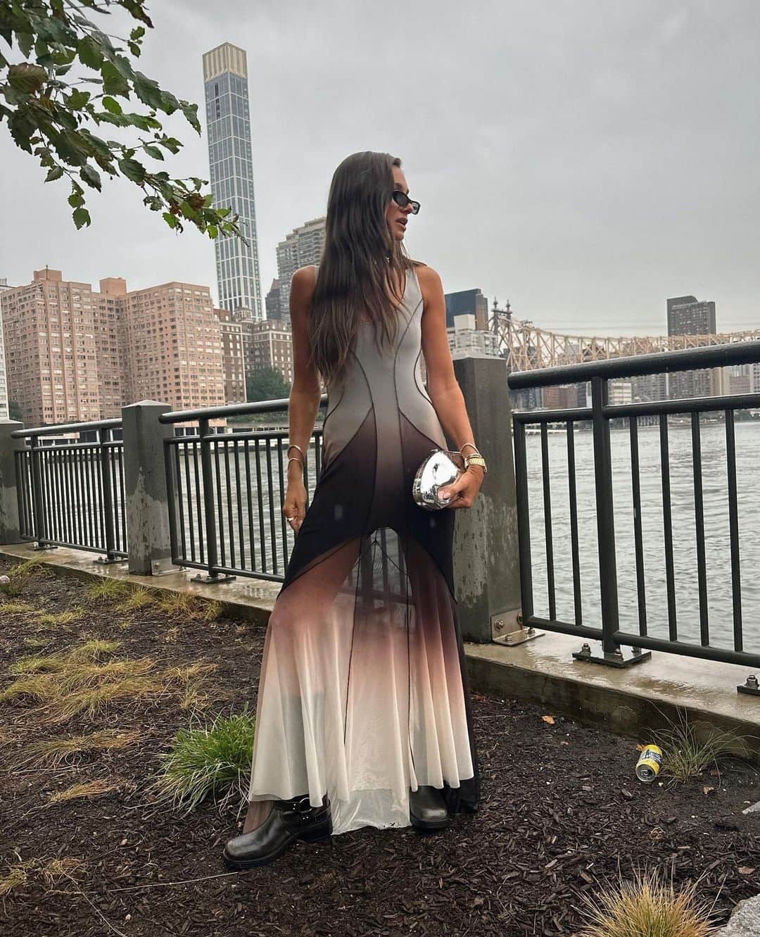 プラバルグルンのインスタグラム：「⁠Ombre Elegance⁠ ⁠ @weworewhat wears the Remi Maxi Dress in Smoke & Ivory Ombré from the Fall Winter 2023 collection to the Prabal Gurung NYFW show⁠」