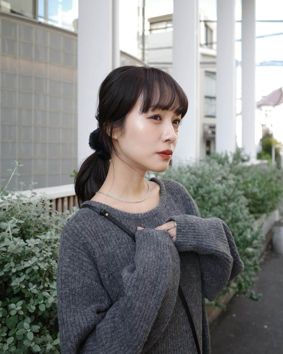 前田希美（まえのん）さんのインスタグラム写真 - (前田希美（まえのん）Instagram)「おはようございます。 今日はワイととある場所に行ってきます。  また載せますね~~！楽しみ。  昨日の私服はグレーのニットワンピを 合わせてみました♡  11月6日発売です。お楽しみに。  シュシュもN WITH.なのです︎☺︎   #のんの私服  #nwith #nwithstyling #code #fashion」10月29日 7時23分 - maeda_nozomi