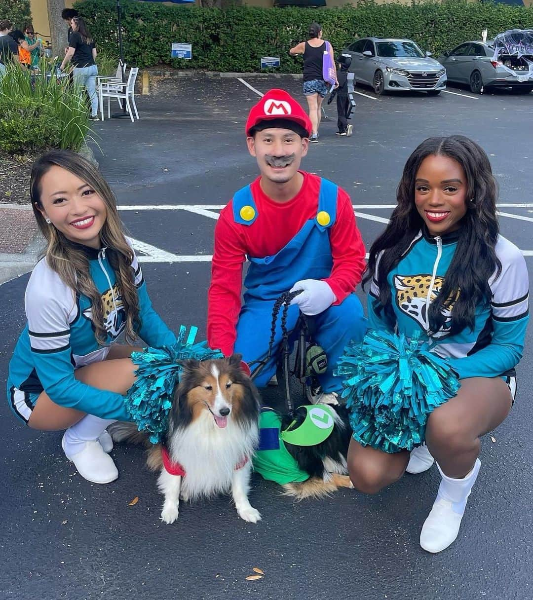 本田景子さんのインスタグラム写真 - (本田景子Instagram)「Happy Saturday!!🎃🐶🧡  #jacksonville #halloween #nflcheerleaders」10月29日 7時27分 - keikohonda1111