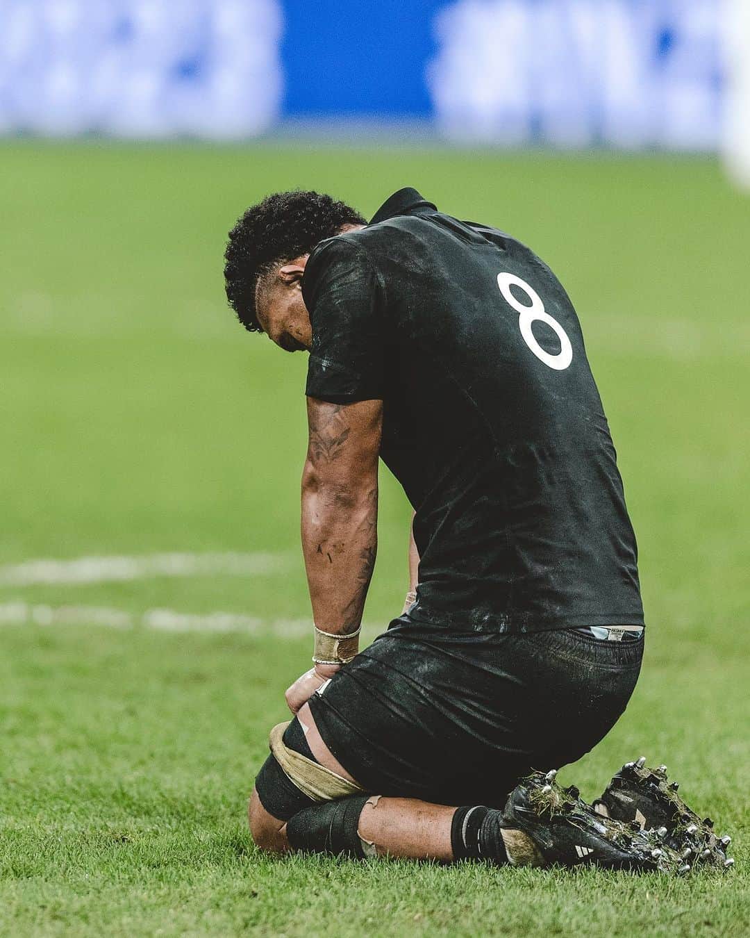 All Blacksさんのインスタグラム写真 - (All BlacksInstagram)「Thank you for all your kind messages of support. This one hurts, but we are always grateful and blessed to have such amazing support around the world 🖤  #RWCFinal」10月29日 7時38分 - allblacks