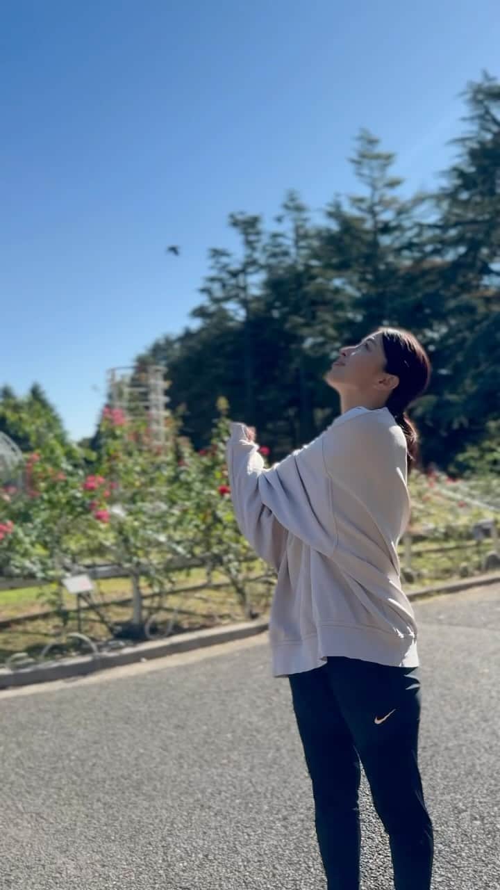 のインスタグラム：「. おはよう〜 舞台中ルーティン✌️ 朝の運動は脳の活性化にもよきです。 頭の中で台詞まわしながら 軽めランニング。 朝で眠たくて目も腫れているけど ランニング終わると爽快な気分に💨 . これでアップ完了です。 .  #ランニング　#ランニング女子」