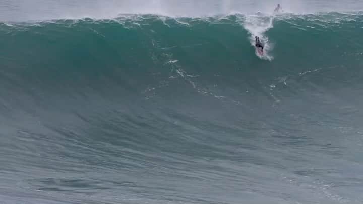 ジョン・ジョン・フローレンスのインスタグラム：「So stoked for this guy, well deserved. @nathan_florence just won ride of the year and surfer of the year.」