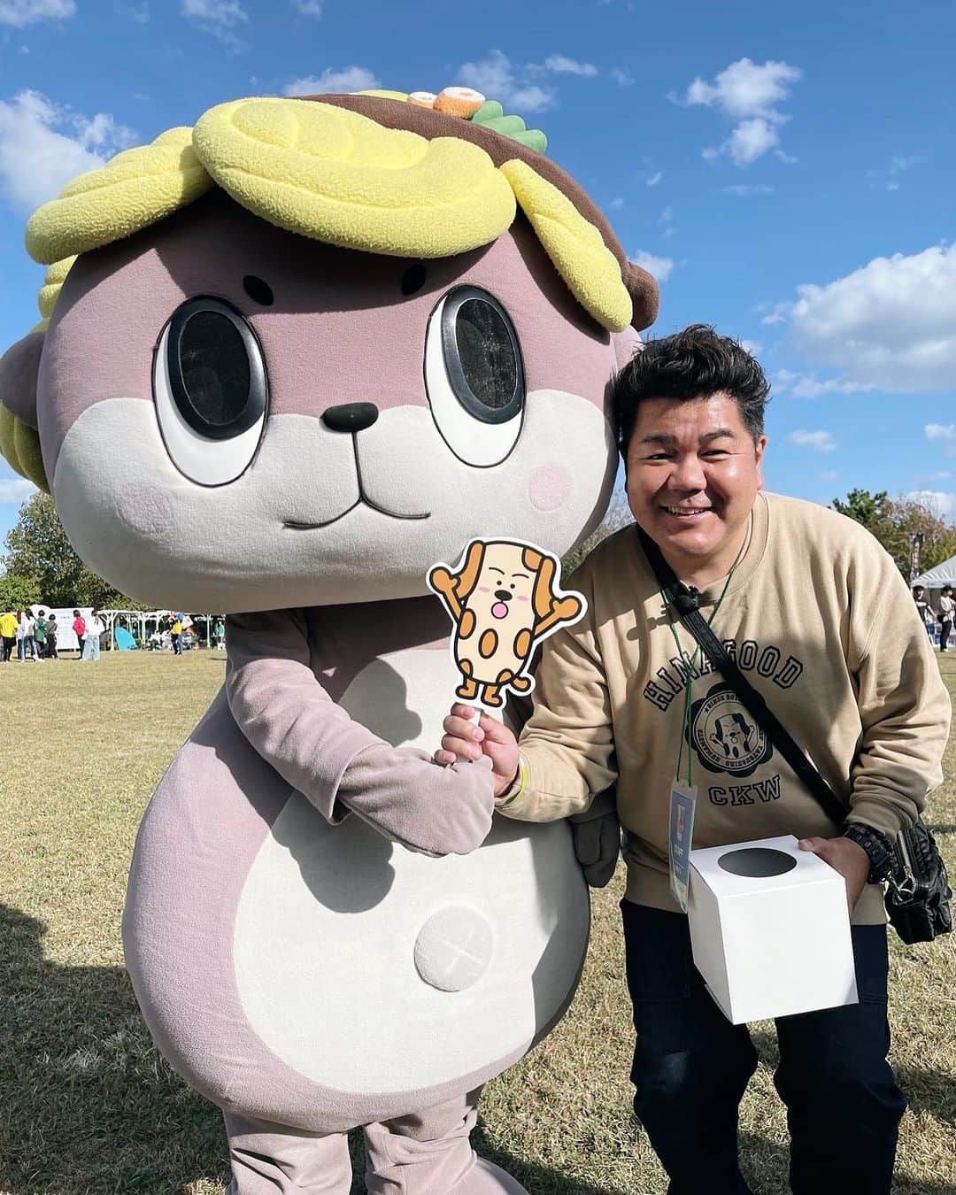ゴリけんのインスタグラム：「淡路島で行われている ゆるバース（ゆるキャラグランプリ） にエントリーしています。  着ぐるみなしのエントリーは 日本初との事ですが 現在52体中8位！！！ 善戦しております。  今日が最終日 会場投票あります！  是非淡路島夢舞台まで  #ちくワン #ゆるバース」