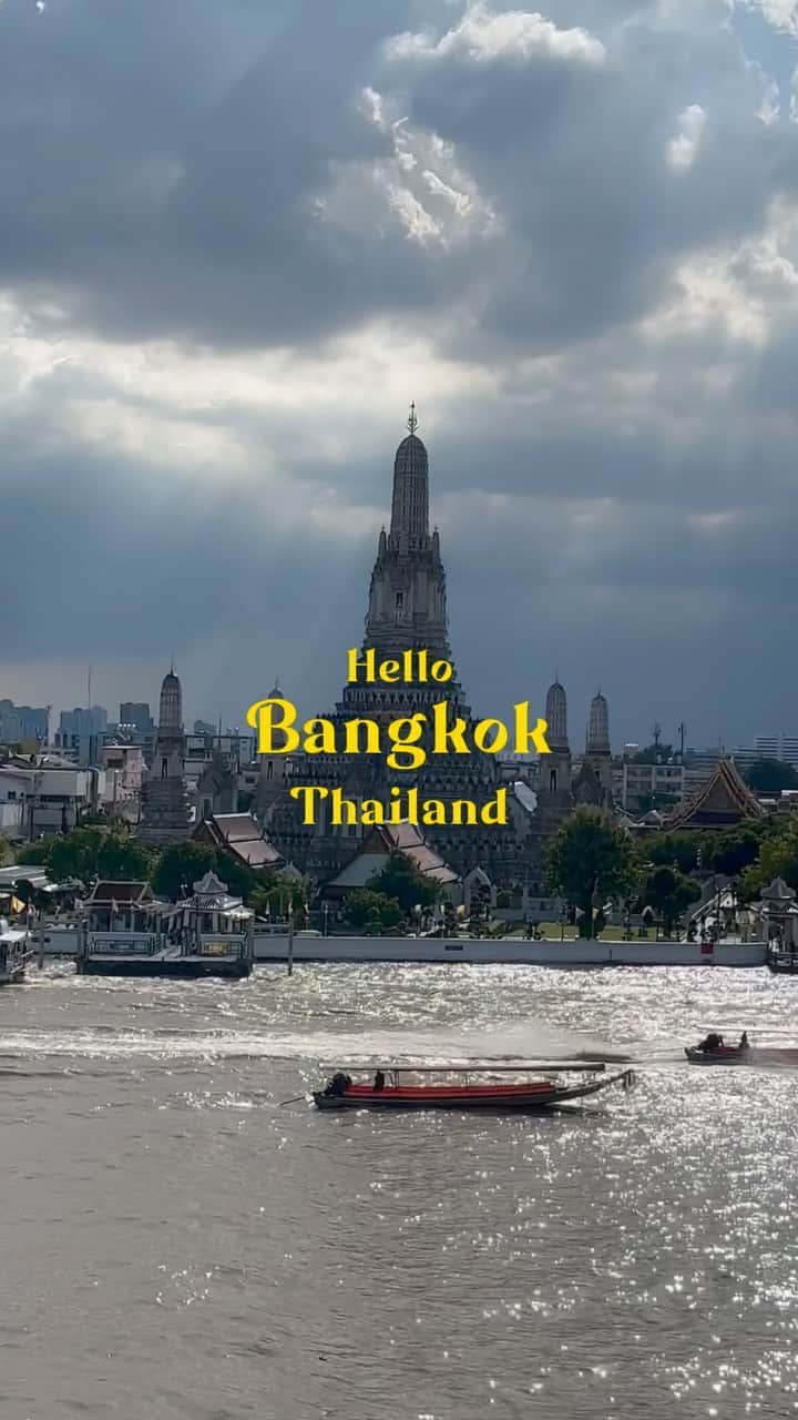 佐野恭平のインスタグラム：「いつも片手にスイカジュース🍉タイ旅行は高温多湿すぎたけど楽しかった🇹🇭思い出たくさんすぎて載せきれない…！  #thailand #thai #summervibes #summertrip #bangkok #タイ旅行 #バンコク」