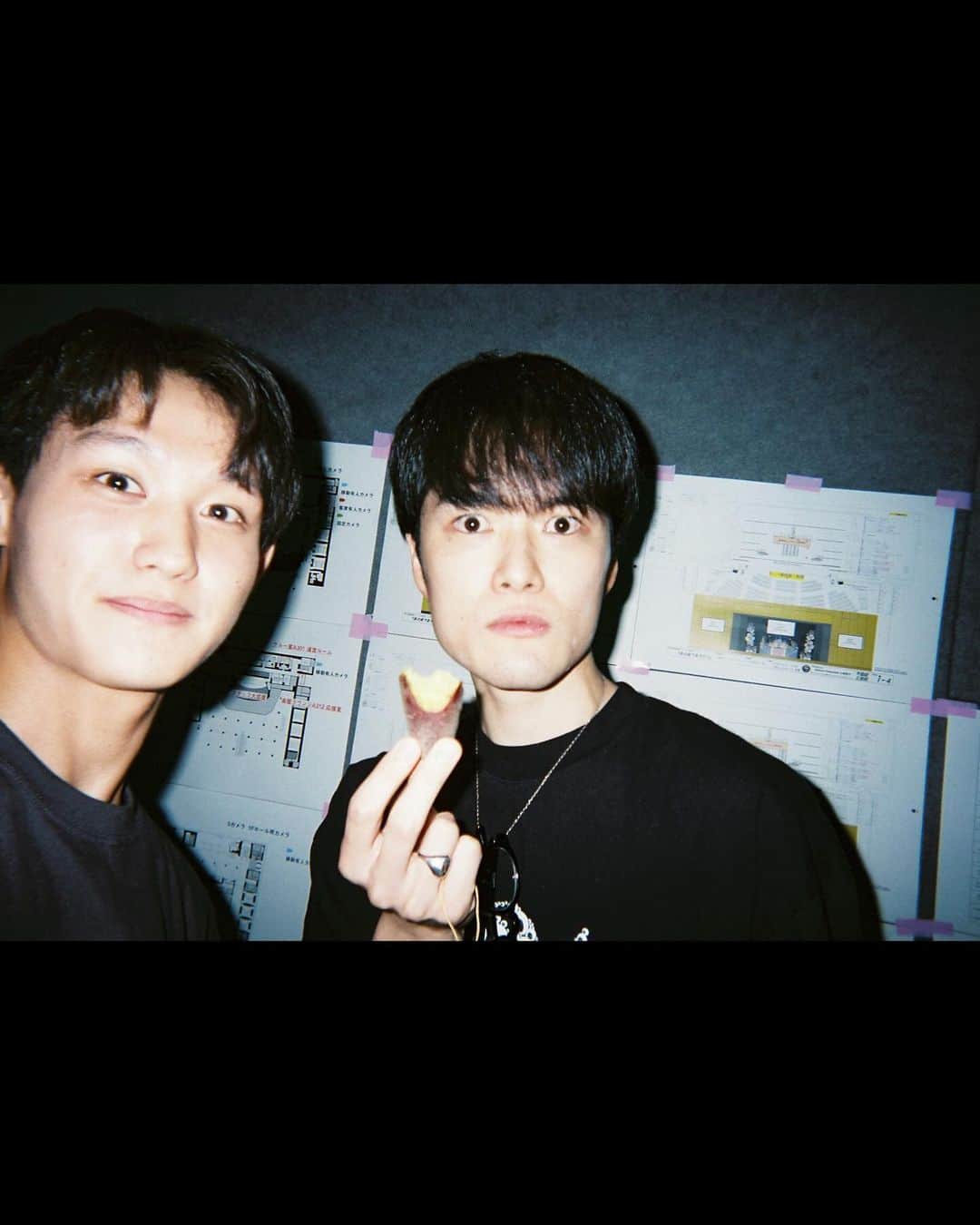 入江甚儀のインスタグラム：「⁡ アーカイブ📸 ⁡ #あの夜 #あの夜であえたら  #写ルンです」