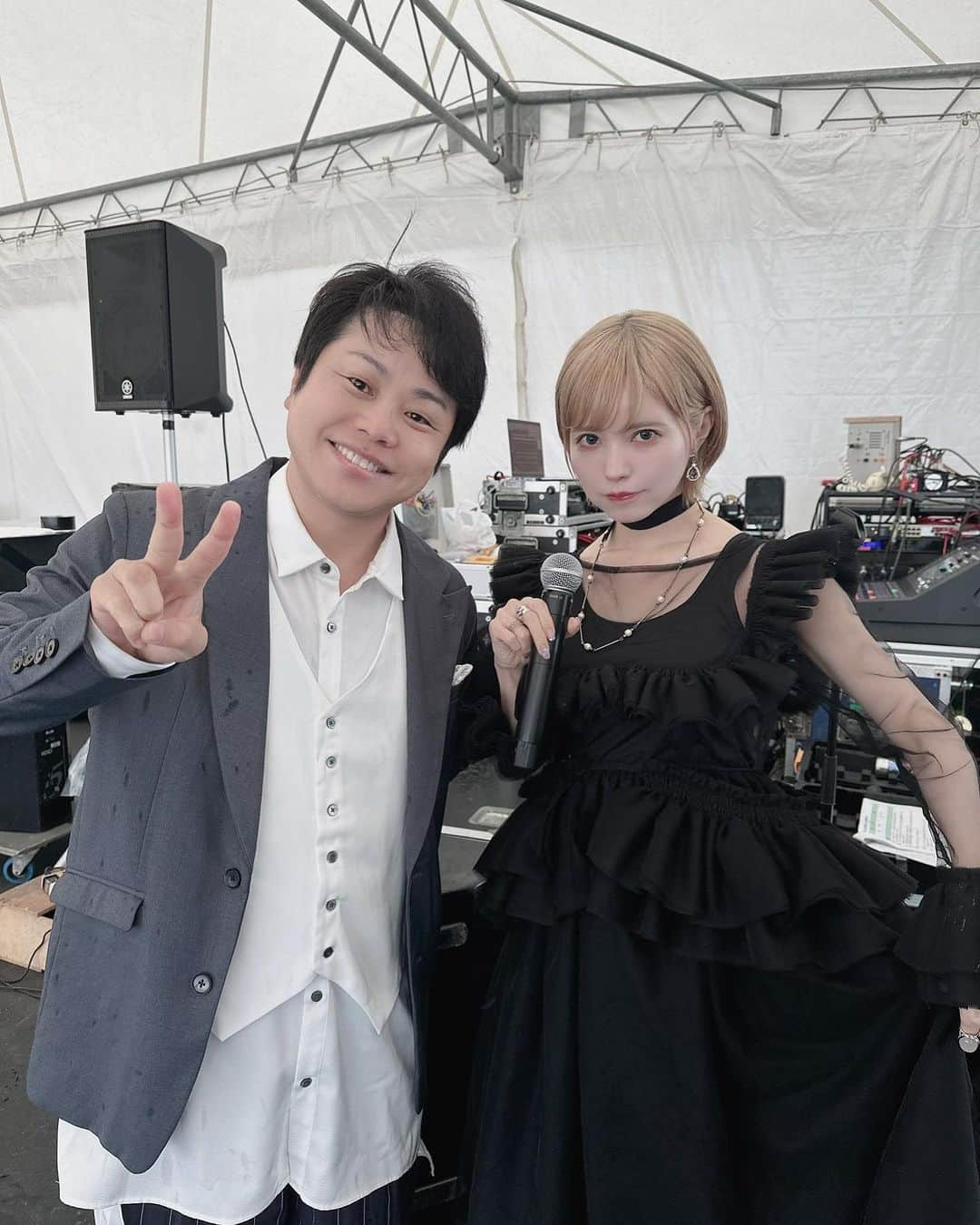 井上裕介のインスタグラム：「益若ちゃんとの久々の再会。 イベントやりたかったね。  #益若つばさ #燕三条 #フェス #イベント #雨 #落雷 #のため #中止 #残念」