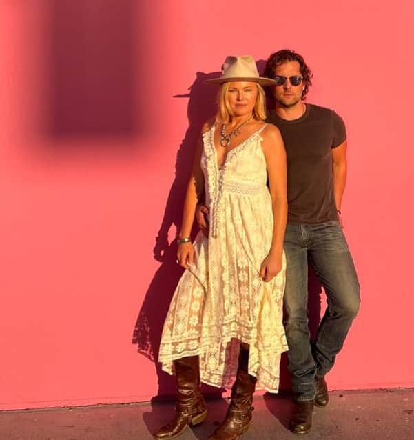 マリン・アッカーマンのインスタグラム：「Happy Birthday to my big hearted man 💗 I love you more than words…#love #birthday #babe」