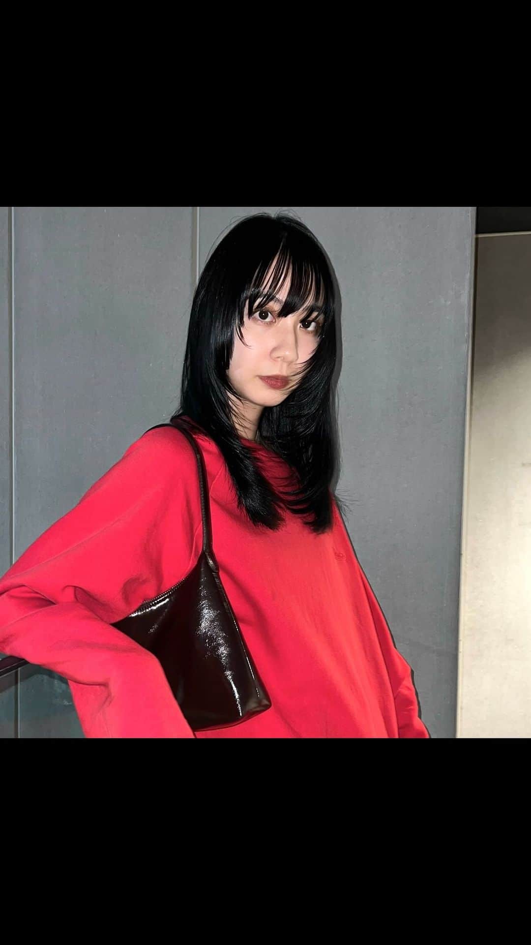 NOBU/渋谷店のインスタグラム：「レイヤーcut . . NOBU SCISSORS発売中 @toginon_scissors #nobuscissors  #nobuセニング  . . #cut #美容室 #ヘアスタイル #ハサミ #カット #ヘアアレンジ #前髪  #hair #外国人風 #イメチェン #トレンド #美容師 #髮型 #髮型師 #剪髮 #中長髮#ตัดผม#ผม#헤어 #컷#hair #haircut」