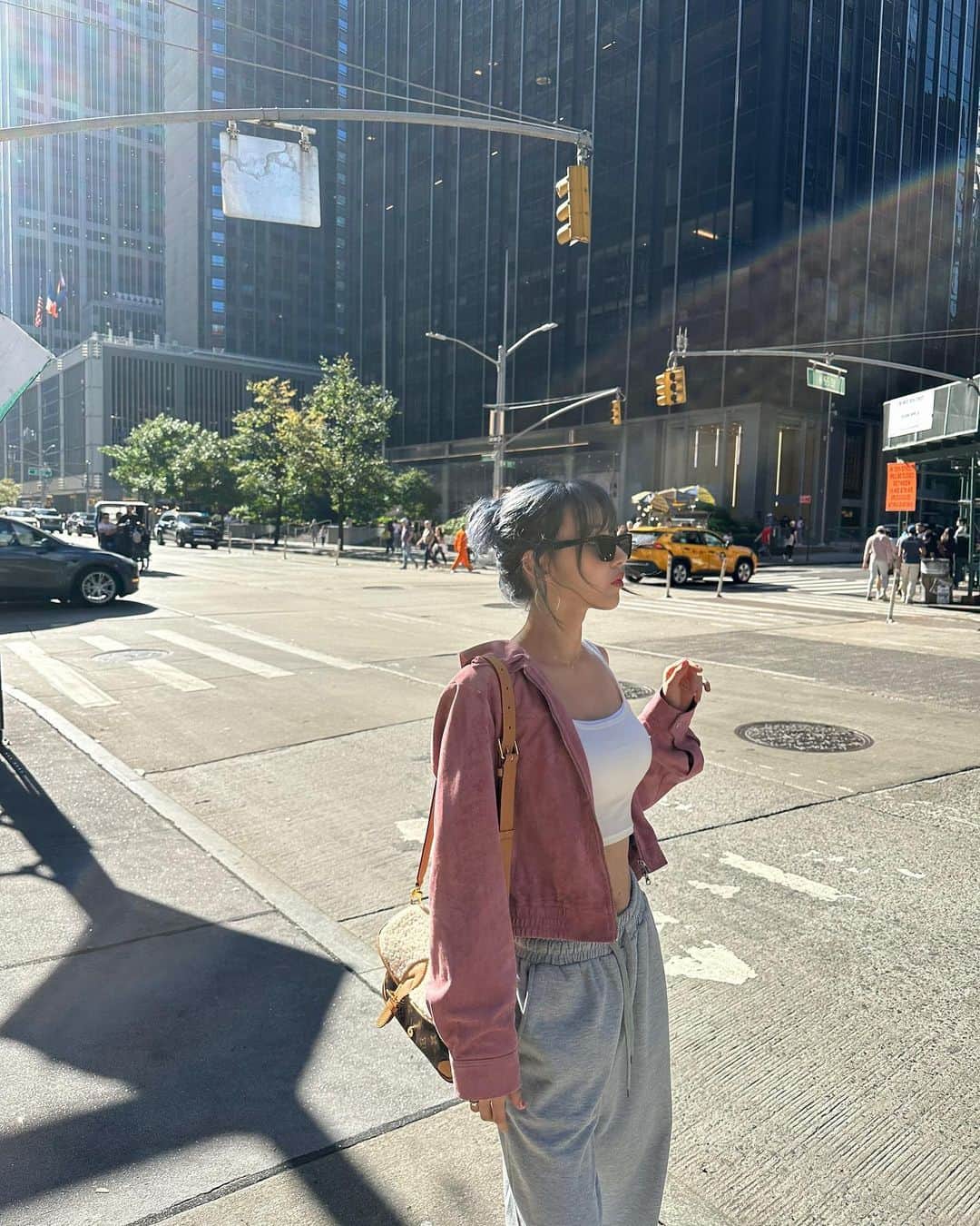 のインスタグラム：「It girl energy ~~」