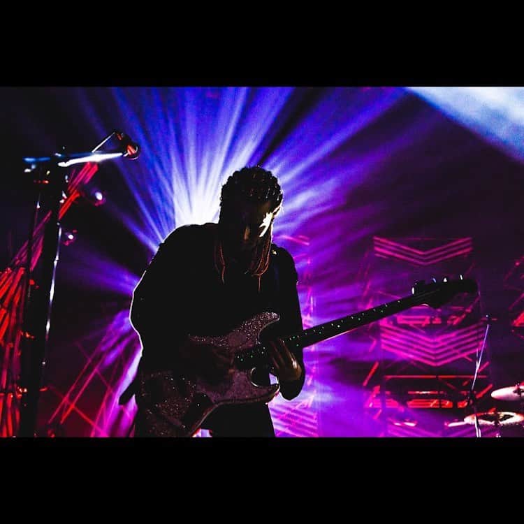 上杉研太さんのインスタグラム写真 - (上杉研太Instagram)「都会のラクダ TOUR 2023-2024 ～ 駱駝革命21 ～  新潟県民会館 -Day1-  元気いっぱいの新潟でまたもや最高を更新  最高&最高でした👍  Photo by @cazrowaoki」10月29日 11時20分 - kentauesugi