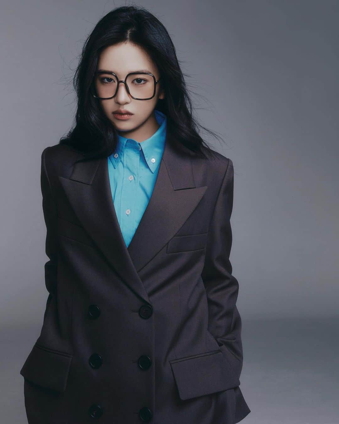 アン・ユジンのインスタグラム：「Glasses🤓👓🕶️😎🥸🥽👩‍🏫」
