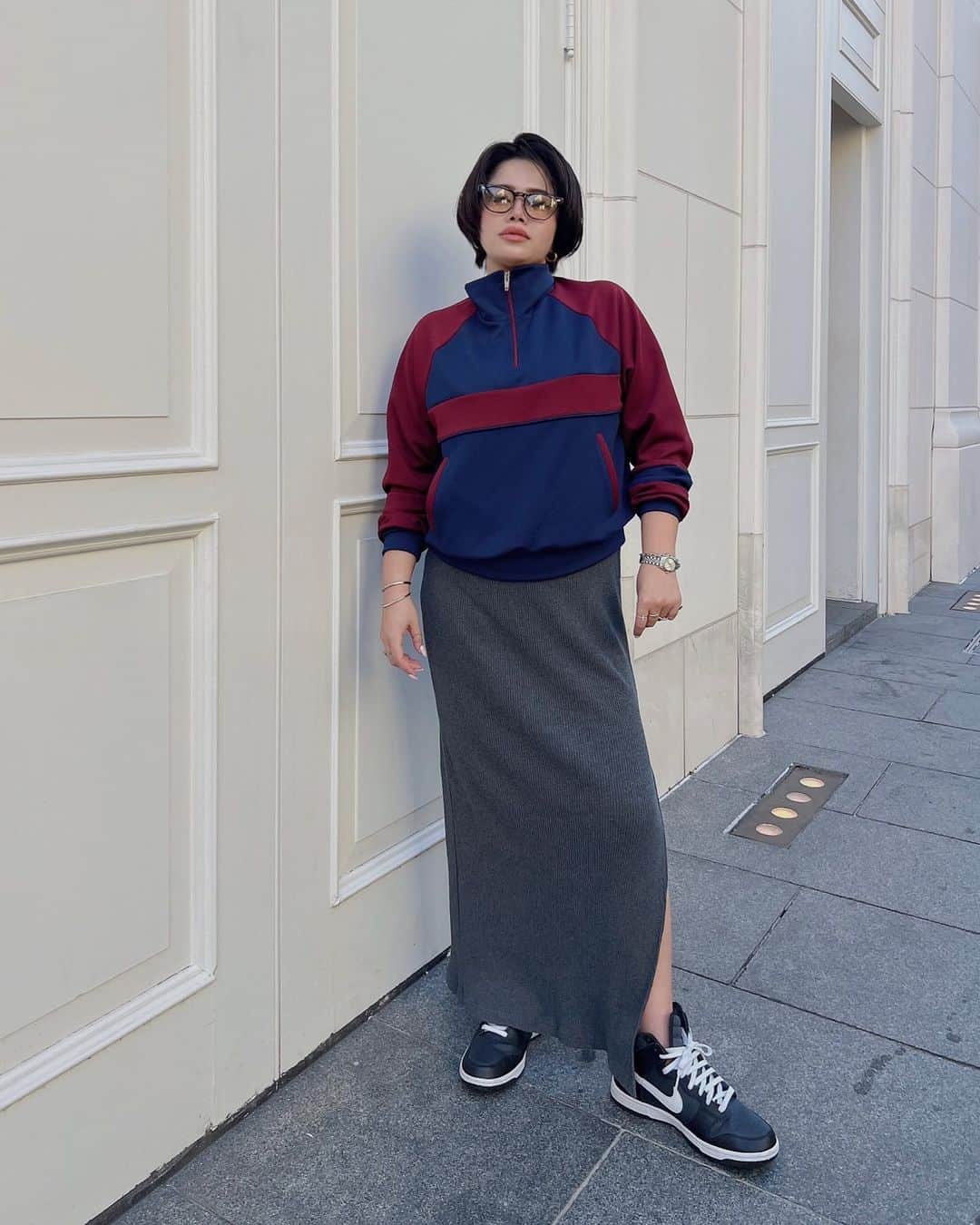 金子若菜のインスタグラム：「⠀ ジャージのコーデ見たいです！と コメント頂いてたのに、遅くなっちゃった💦 すみません。泣  ⠀ 確かこの日はリブワンピースの上に。 まだ全然動くと暑いから脱げるように😂  ⠀ ちなみに今日はジャージのBLK着ているので ストーリー見て下さいにょ。  ⠀ 来週の11日は ジャージとデニムとマウンテンジャケットも発売ー！ ちなみにPOPUPでは先行で購入出来ちゃいます✌🏻  ⠀ 明日は撮影からのPOPUP準備と 安定の詰め込みスケジュールですが、 俺、頑張るぜ。  10月7日、8日 POPUPお待ちしておりますっ！  tops/dress @wonem_official  sneaker @nike @niketokyo  sunglasses @kranc_optical」