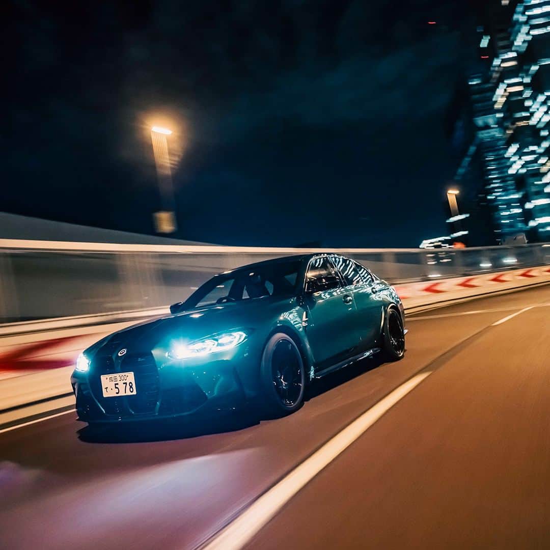 BMW Japanさんのインスタグラム写真 - (BMW JapanInstagram)「THE M3でドライブしたくなったらいいねで教えてください。  夜の光を纏い、静寂を駆けぬける。  BMW M3 セダン アイル・オブ・マン・グリーン 最高出力：510 馬力〔375 kW〕*ヨーロッパ仕様車値  ※特別な許可を得て撮影しています  #BMW #駆けぬける歓び #BMWJapan #THEM3 #BMWM #BMWgram #bimmer #BMWlove #BMWlife #東京タワー」10月5日 19時00分 - bmwjapan
