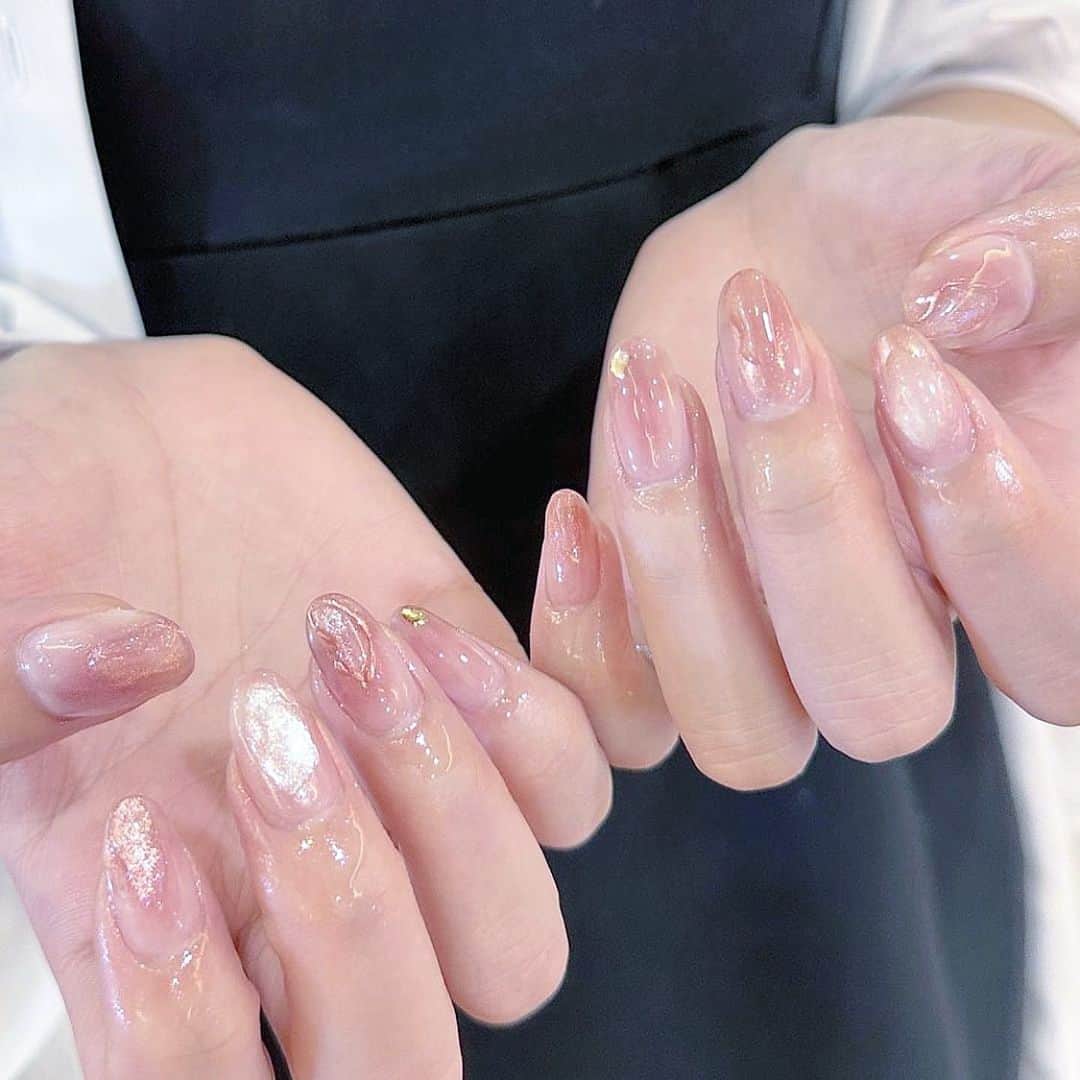 内藤沙季のインスタグラム：「ネイル🫧💕 . . . . #ネイル#ちゅるんネイル #ピンクネイル #ピンク#pink#pinknails #ニュアンスネイル」