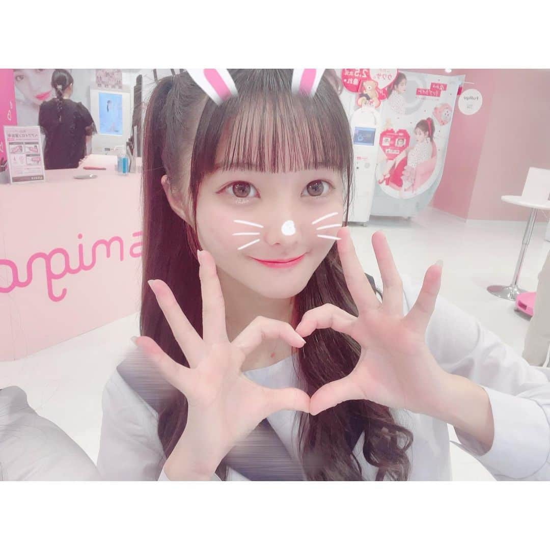 荻山こころのインスタグラム：「17歳になりました❕♡ メッセージや歌詞動画沢山ありがとうございます😿 写真無さすぎでごめんなさい笑笑 ちゃんとしたの撮ったらまた載せるね🎵  #jkブランド  #jk  #jkの素敵な思い出  #sjk  #BeautyPlus」