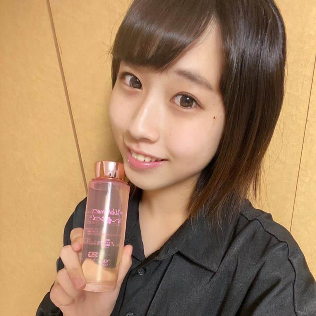 桜愛美さんのインスタグラム写真 - (桜愛美Instagram)「この度、桜つながりで… 桜まなみは「和姫wahime」のアンバサダーに就任しました🌸🐰  パッケージがとってもかわいく、デザインも私の好みなので、アンバサダーとして選んでいただき、とっても嬉しいです✨🥺  沢山の方に、和姫(wahime)の良さを伝えていけたらと思いますし、これをきっかけに自分自身も美容に磨きをかけていきたいと思います！笑  よろしくお願いします😶  #和姫 #wahime #桜まなみ #サクラのチカラ  #Promotion #プロモーション #Sponsored #スポンサード #Supported #サポーテッド #Ambassador #アンバサダー #協賛 #提供 #タイアップ #PR」10月5日 19時21分 - manami_guitars