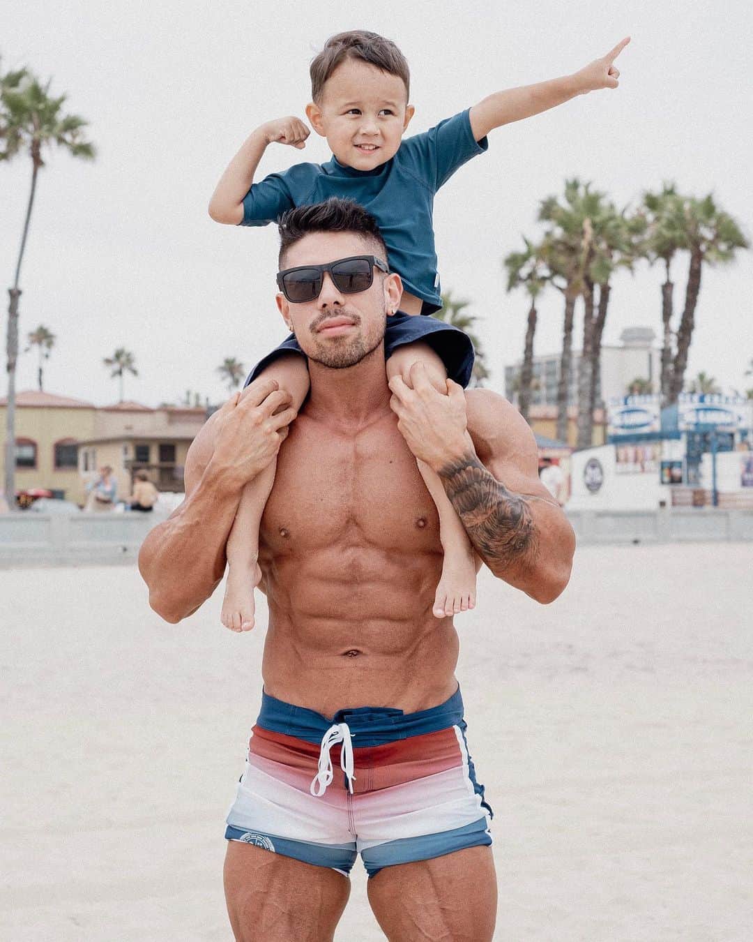 Kanekin Fitnessのインスタグラム：「Throwback to San Diego.  またサンディエゴに行きたい😄」