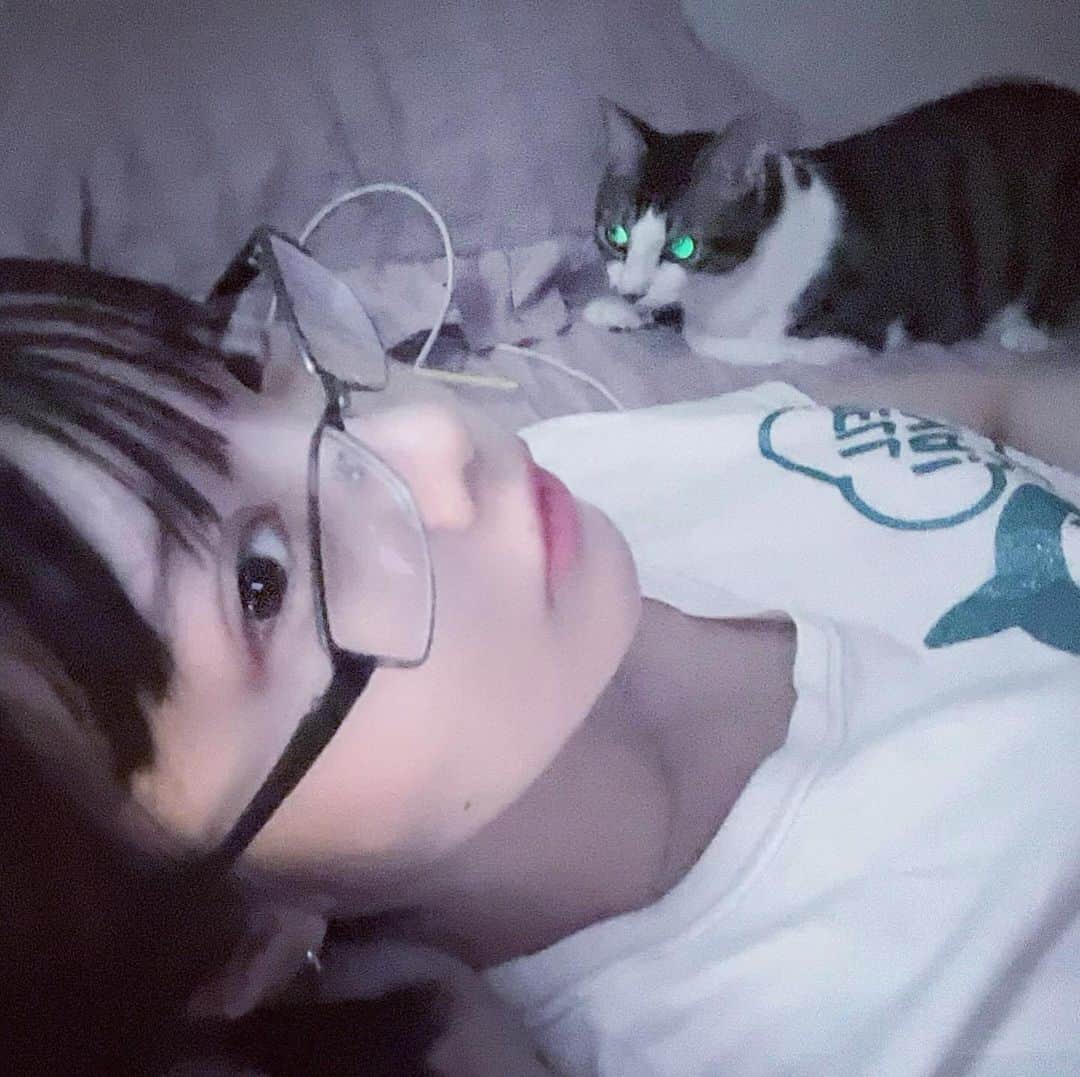 のインスタグラム：「一週間の出演情報まとめ(ファンがまとめてくれた) 御チェックを何卒。 ▼10月4日(水) 26:35〜テレビ東京「あのちゃんの電電電波♪(再)」 ▼10月5日(木) 24:45〜テレビ朝日「あざとくて何が悪いの？」 ▼10月6日(金) 22:30〜NHK Eテレ「バリバラ」 ▼10月7日(土) 25:15〜フジテレビ「ウマウマ！〜アノミズキのビギナー育成TV〜(初回放送)」 ▼10月8日(日) 14:00〜フジテレビ「ザ・ノンフィクション(声)」 ▼10月9日(月) 24:30〜NHK Eテレ「バリバラ(再)」 ▼10月10日(火) 18:00〜Spotifyポッドキャスト「あのと粗品の電電電話」 19:00〜日本テレビ「踊る！さんま御殿!!」 21:00〜YouTube「あのちゃんねる」 26:00〜テレビ東京「あのちゃんの電電電波♪」 27:00〜ニッポン放送「あののオールナイトニッポン0」」