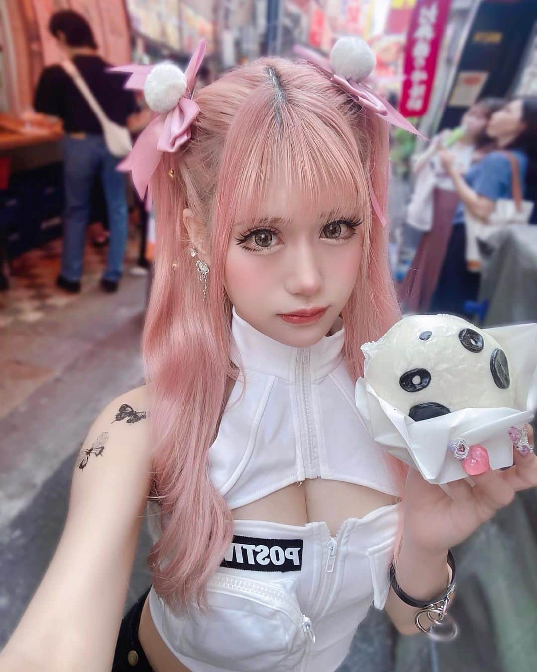あいめろ姫のインスタグラム：「中華街いってきた🐼💕🥟🥢  鼻チークした！ ハーフツインした！ 肉まんたべた！ レモンサワーのんだ！  幸せ(՞ o̴̶̷̤ ̫ o̴̶̷̤ ՞)♡‪ꔛ‬♡‪」