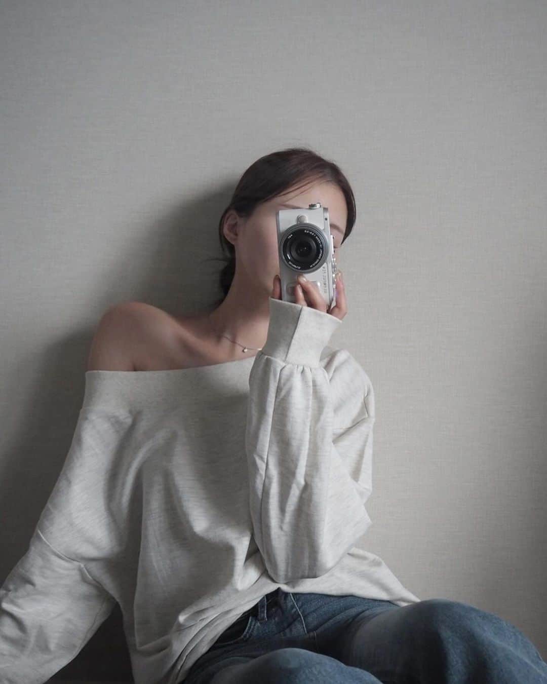 DHOLIC SNAPのインスタグラム：「5日間開催🤍❕全品5%OFF🛒 〜10.9 mon 23:59まで  お得に秋準備を、、、🤎 この機会をお見逃しなく🍂」