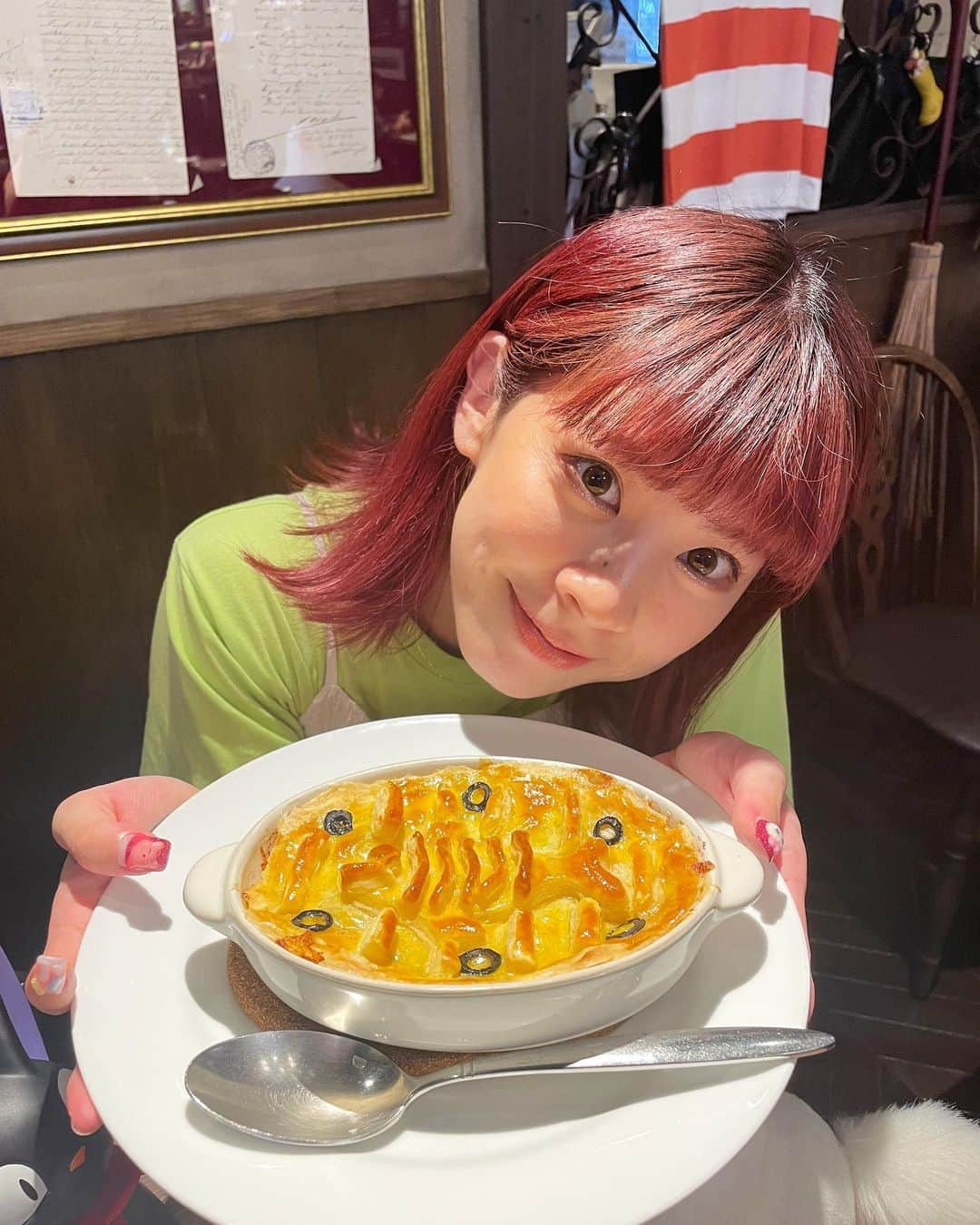 桜花りなのインスタグラム：「【吉祥寺コーンバレー】 吉祥寺にあるジブリカフェこと 吉祥寺コーンバレーに行ってきました!! 大人気のお店でかなり先まで予約が埋まってて 無事に行けるか不安だったけので行けて安心 見た目だけじゃなくて料理全て美味しくて 料理と一緒にフィギュアやぬいぐるみも 持ってきて下さるので写真映え間違いなし ジブリオタクじゃなくても楽しかった😍😍 コース料理1人3000円でコスパ最強すぎん? 気になった方はぜひ行ってみてね〜 ・ ・  #ジブリカフェ  #ジブリ  #吉祥寺  #吉祥寺グルメ  #吉祥寺カフェ  #推し活」