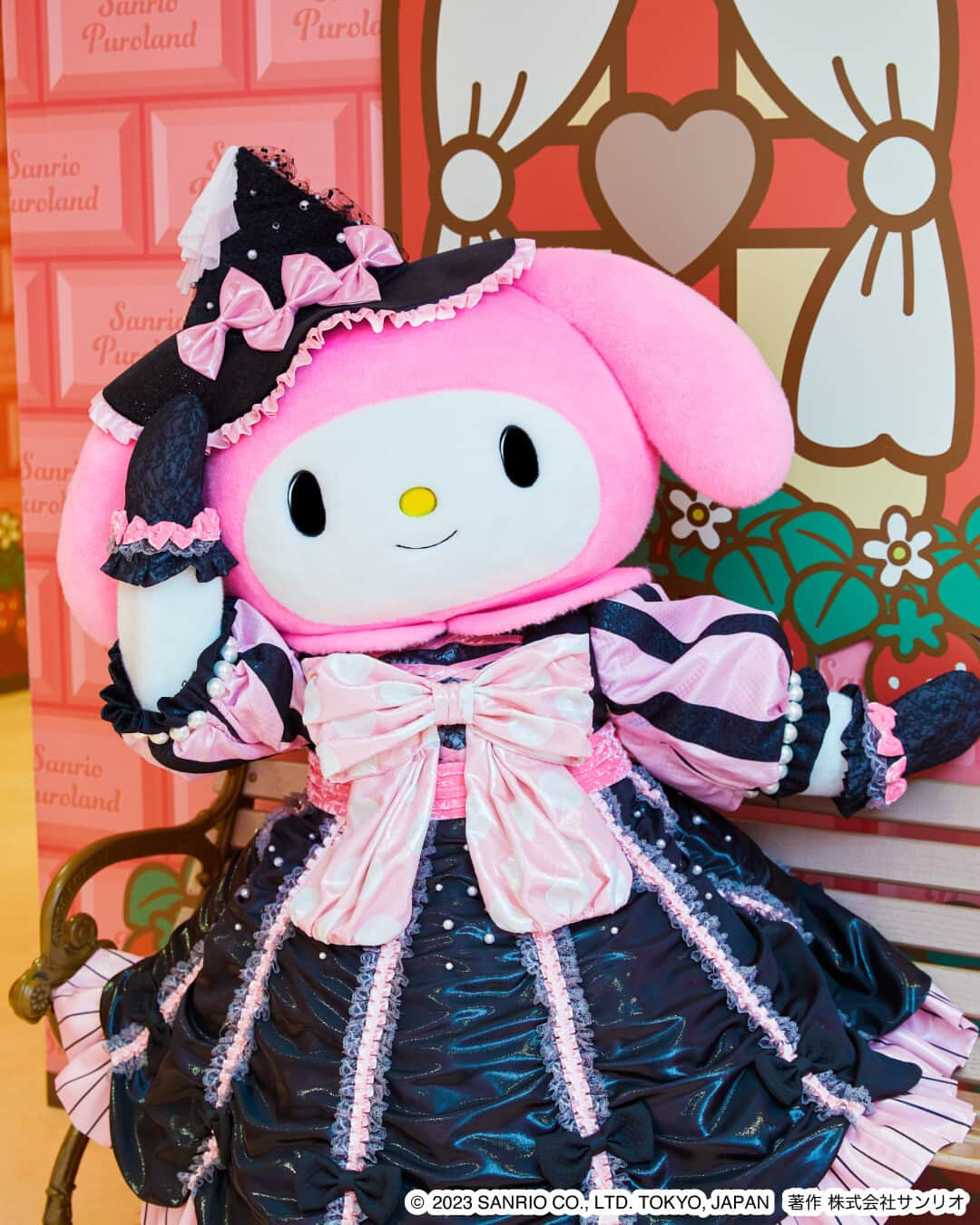 Sanrio Purolandのインスタグラム：「⋈˖° マイメロディをパシャリ📷💓  10月31日(火)まで開催中🎃 「PUROHALLOWEEN」で登場中のコスチュームだよ♪  ぜひマイメロディに会いに来てね❣️  #ピューロハロウィーン #サンリオピューロランド #sanriopuroland #ピューロランド #ピューロジェニック #ピューロ #サンリオ #マイメロディ #メロディ #テーマパーク #サンリオ好き #推し事 #推しのいる生活 #かわいいものが好き #ピューロ写真部 #ゆめかわ #ゆめかわいい #KAWAII」