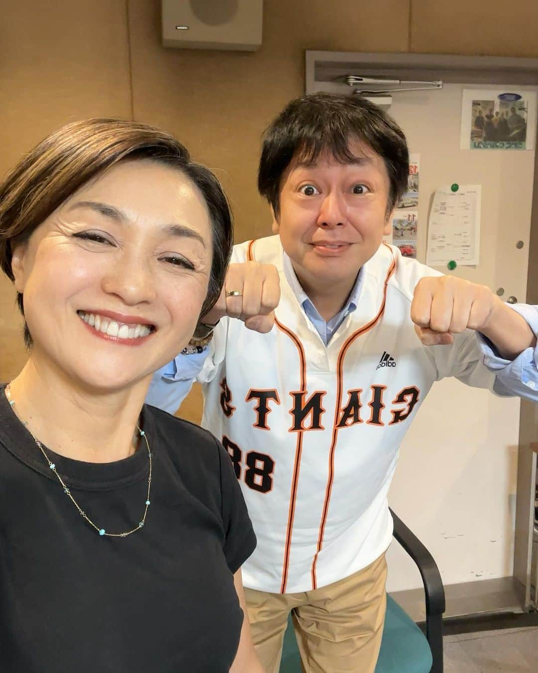 香坂みゆきさんのインスタグラム写真 - (香坂みゆきInstagram)「原監督だって⚾️w 今日も元気にポップj🎵  #加藤裕介の横浜ポップj  #ラジオ日本  #カバー曲  #jポップ  #歌謡曲  #❤️  @yusukekatoh0126」10月5日 12時29分 - miyuky__way