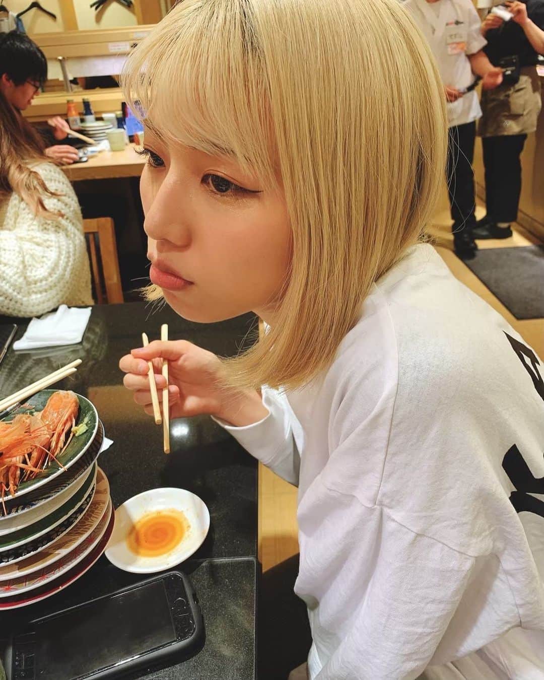 のインスタグラム：「いつだかのめちゃくちゃ美味しかった！…はずのお寿司屋さん。 何の瞬間なのだろうね」