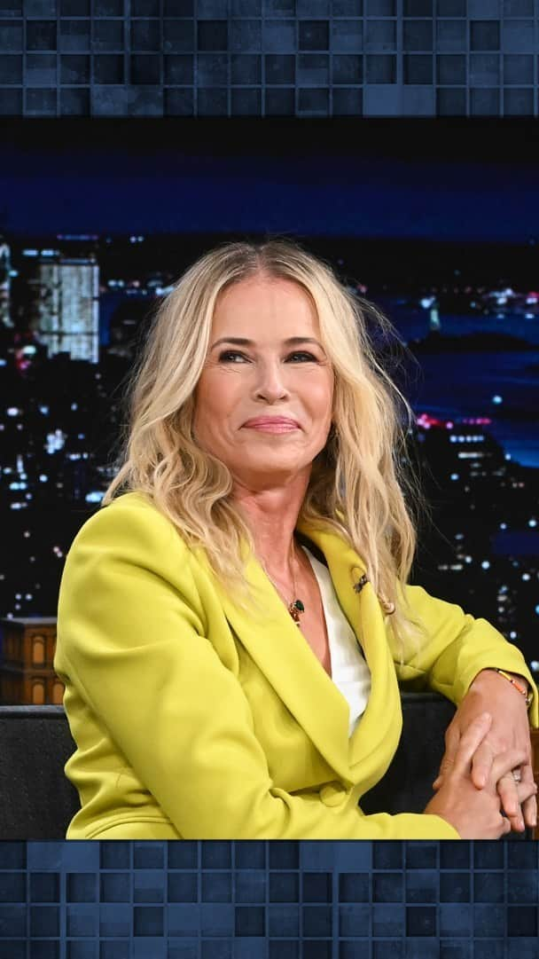 チェルシー・ハンドラーのインスタグラム：「@chelseahandler explains why she thinks we are in the midst of a pivotal cultural moment for women and why @thedailyshow should have a female host. #FallonTonight」