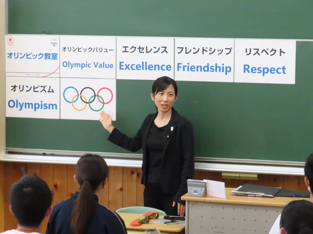 日本オリンピック委員会さんのインスタグラム写真 - (日本オリンピック委員会Instagram)「本日、かほく市立宇ノ気中学校にて、 #ソフトボール の #馬渕智子 さん、#ショートトラック の #勅使川原郁恵 さんによる #オリンピック教室 を実施いたしました！ ご参加いただいた中学生の皆さん、ありがとうございました！  #TEAMJAPAN #がんばれニッポン」10月5日 14時36分 - teamjapanjoc