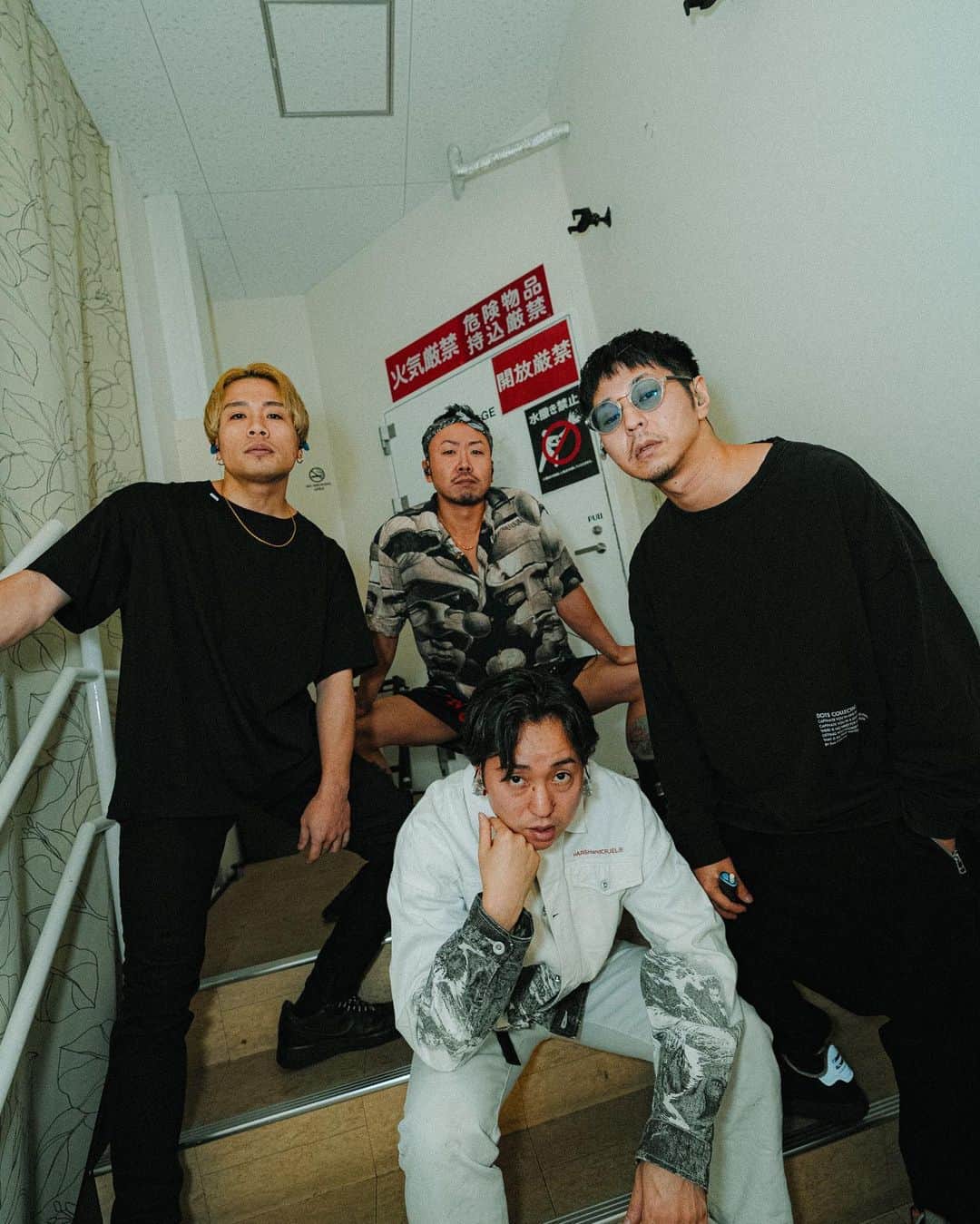 UTAのインスタグラム：「. . . . . 大阪ありがとうございました✌️最高すぎたよ！  今日はラスト名古屋！！ 最高で激アツな1日にしよう👍  📸 by @seijiro243   #noisemaker #crystallake #crowsalive」