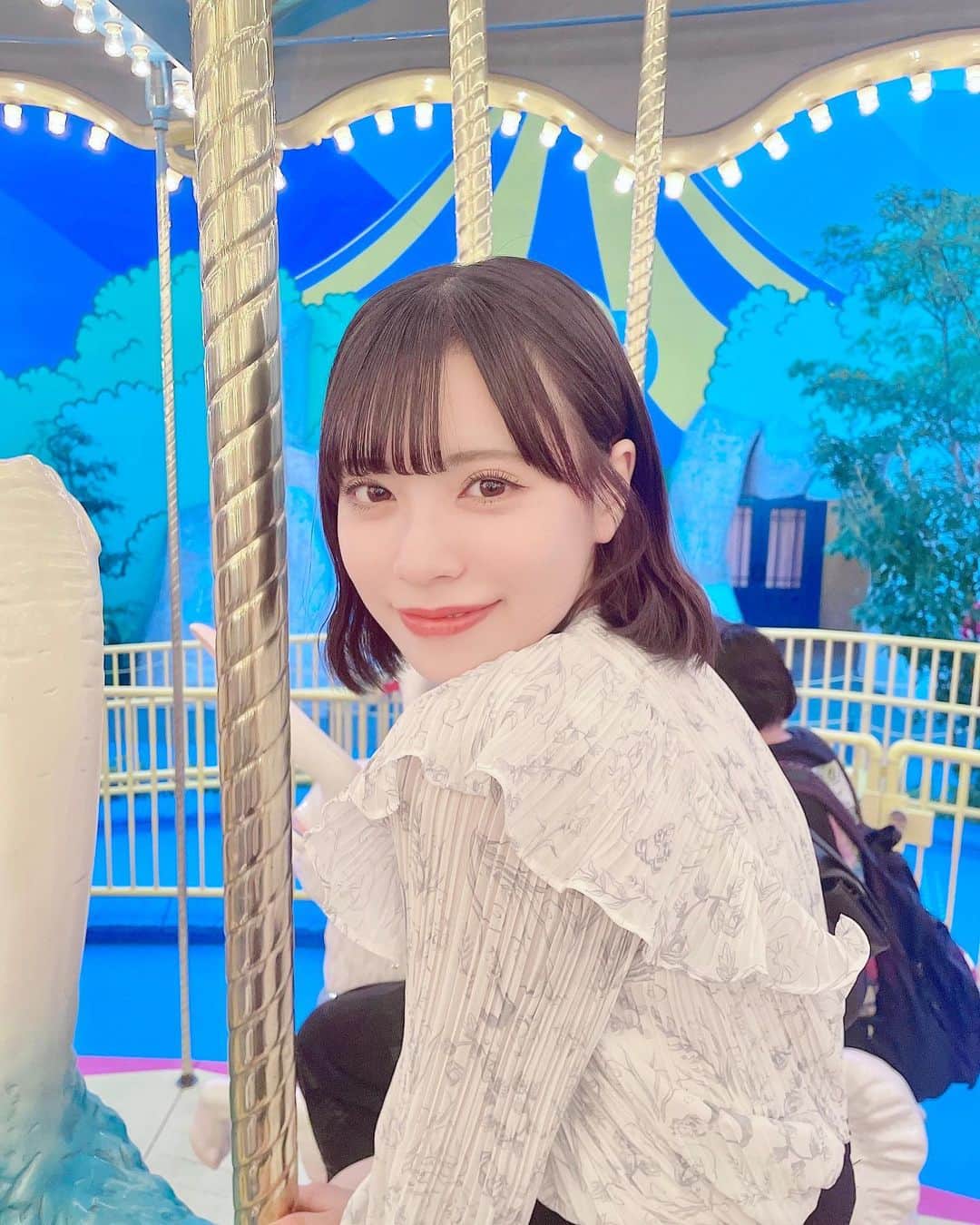 隅野和奏のインスタグラム：「こういう服がいちばん好き🔗🤍  #celford #ボブ #03  #ユニバ #usj」