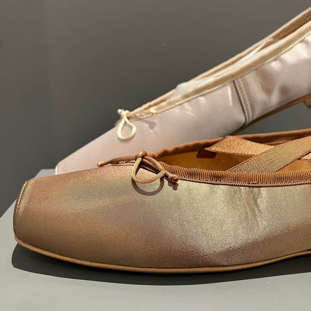 BEAMS JAPANさんのインスタグラム写真 - (BEAMS JAPANInstagram)「＜Rhodolirion＞ Womens Combination Ballet Shoes - Sateen ¥36,300-(inc.tax) Item No.61-31-7044 BEAMS JAPAN 3F ☎︎03-5368-7317 @beams_japan #rhodolirion #beams #raybeams #beamsjapan #beamsjapan3rd Instagram for New Arrivals Blog for Recommended Items」10月5日 20時32分 - beams_japan