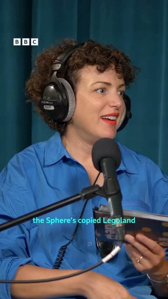 ニック・グリムショーのインスタグラム：「New episode of Sidetracked is out now on @bbcsounds or wherever you get your podcasts. Here's Annie's hot take on the Sphere reminding her of Legoland...we'd like official comment from Bono on how accurate that comparison is please 😅」